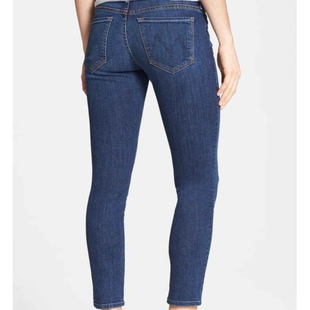 Mother “The Looker Crop” Jeans in size 25